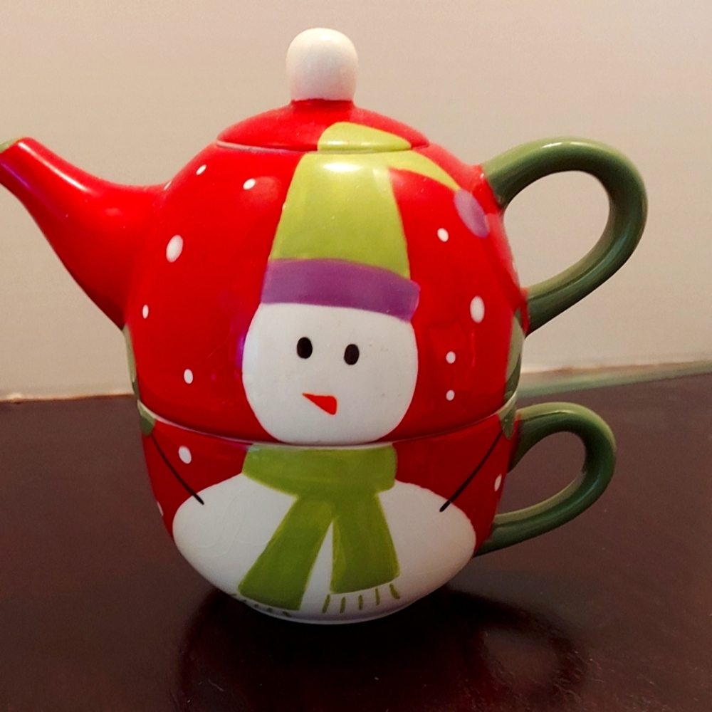 Pier1  teapot for one
